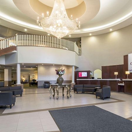 Clarion Hotel & Conference Centre Sherwood Park Dış mekan fotoğraf