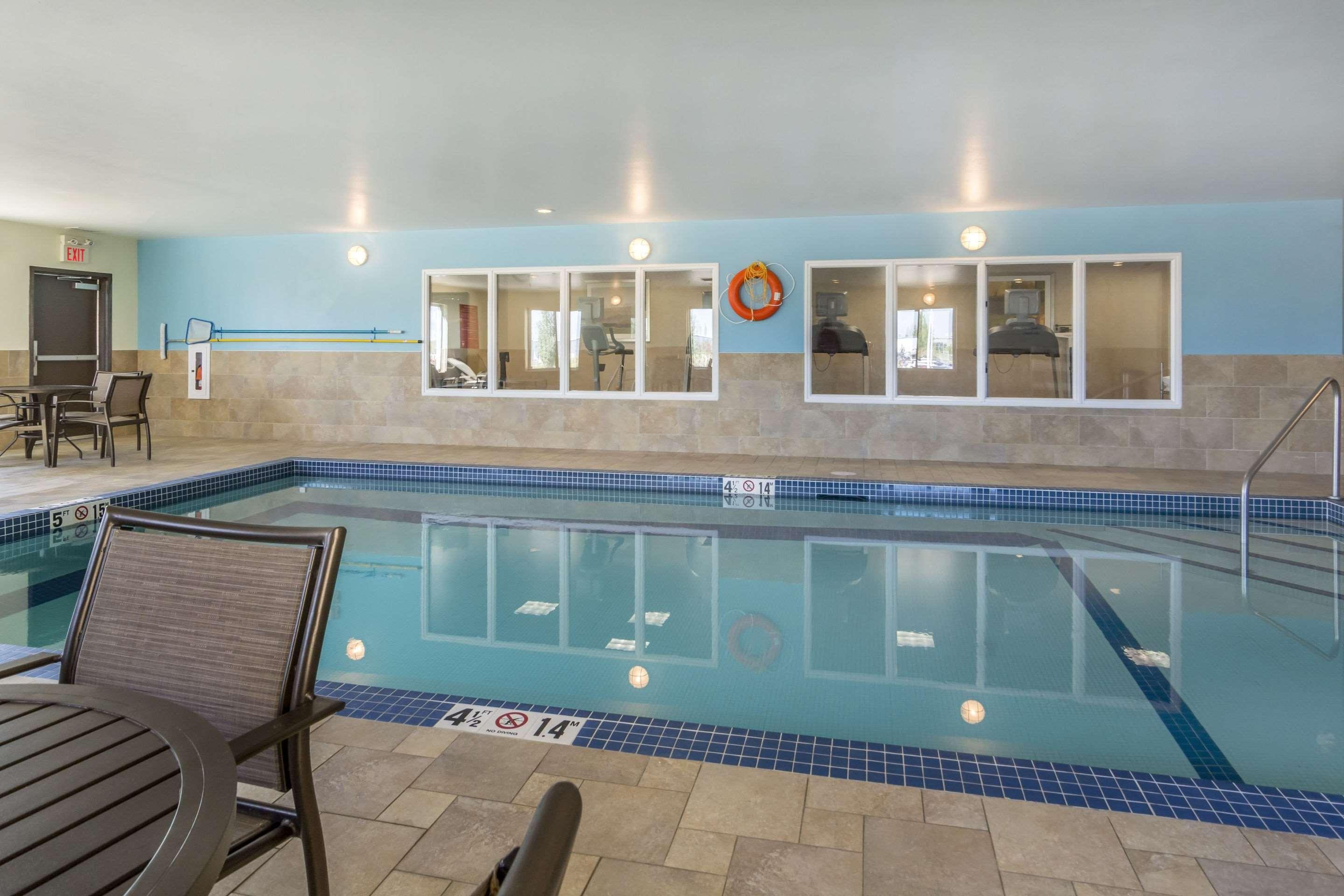 Clarion Hotel & Conference Centre Sherwood Park Dış mekan fotoğraf