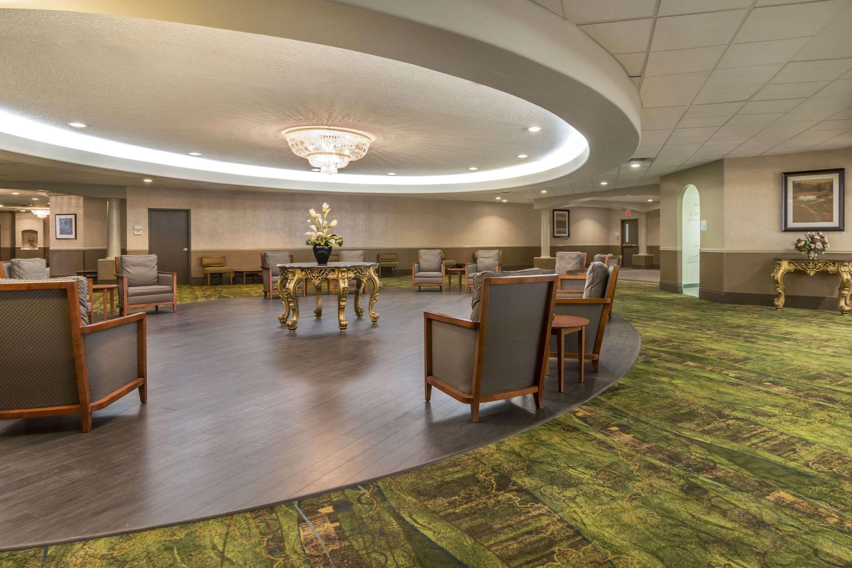 Clarion Hotel & Conference Centre Sherwood Park Dış mekan fotoğraf