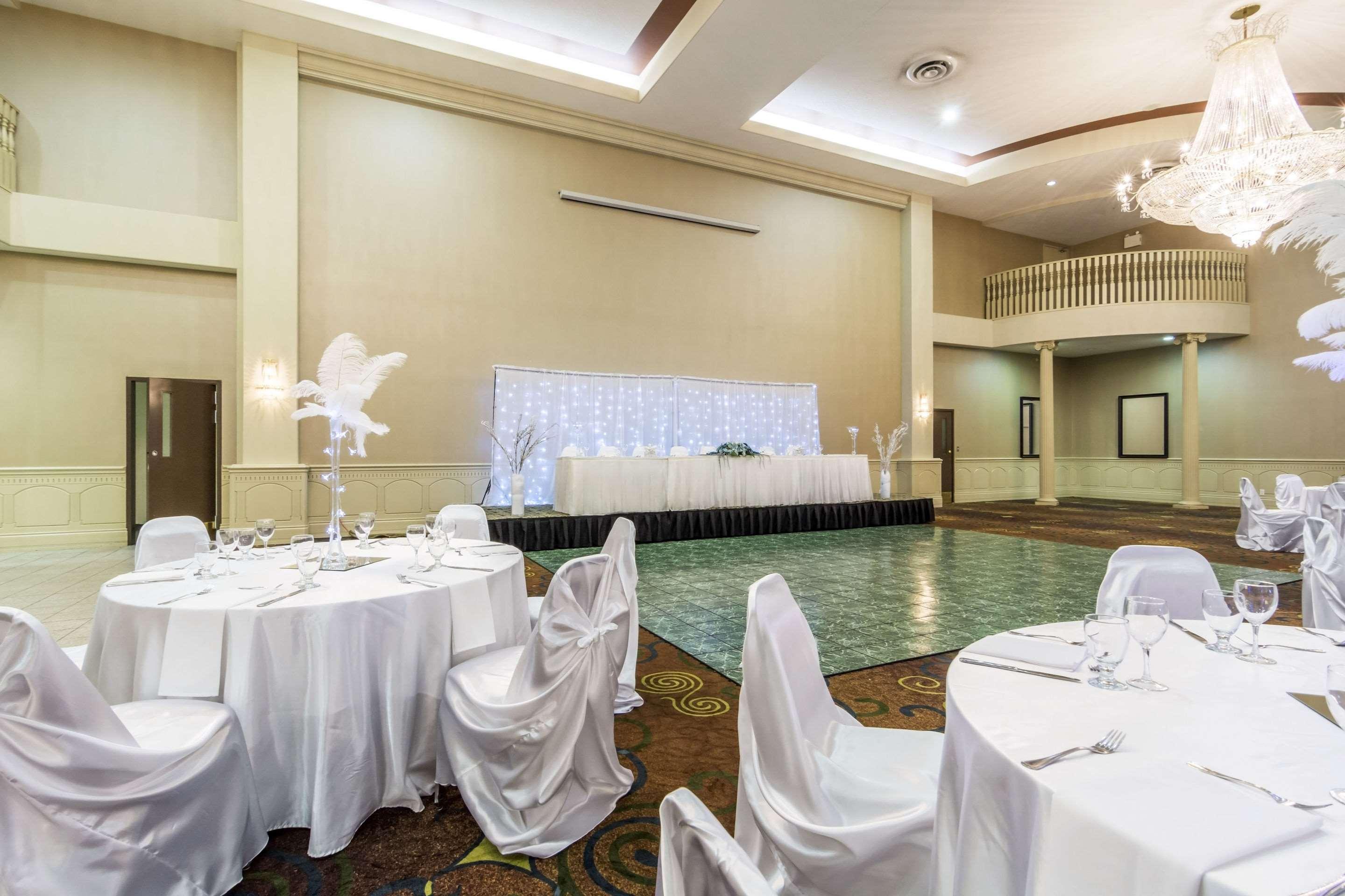 Clarion Hotel & Conference Centre Sherwood Park Dış mekan fotoğraf