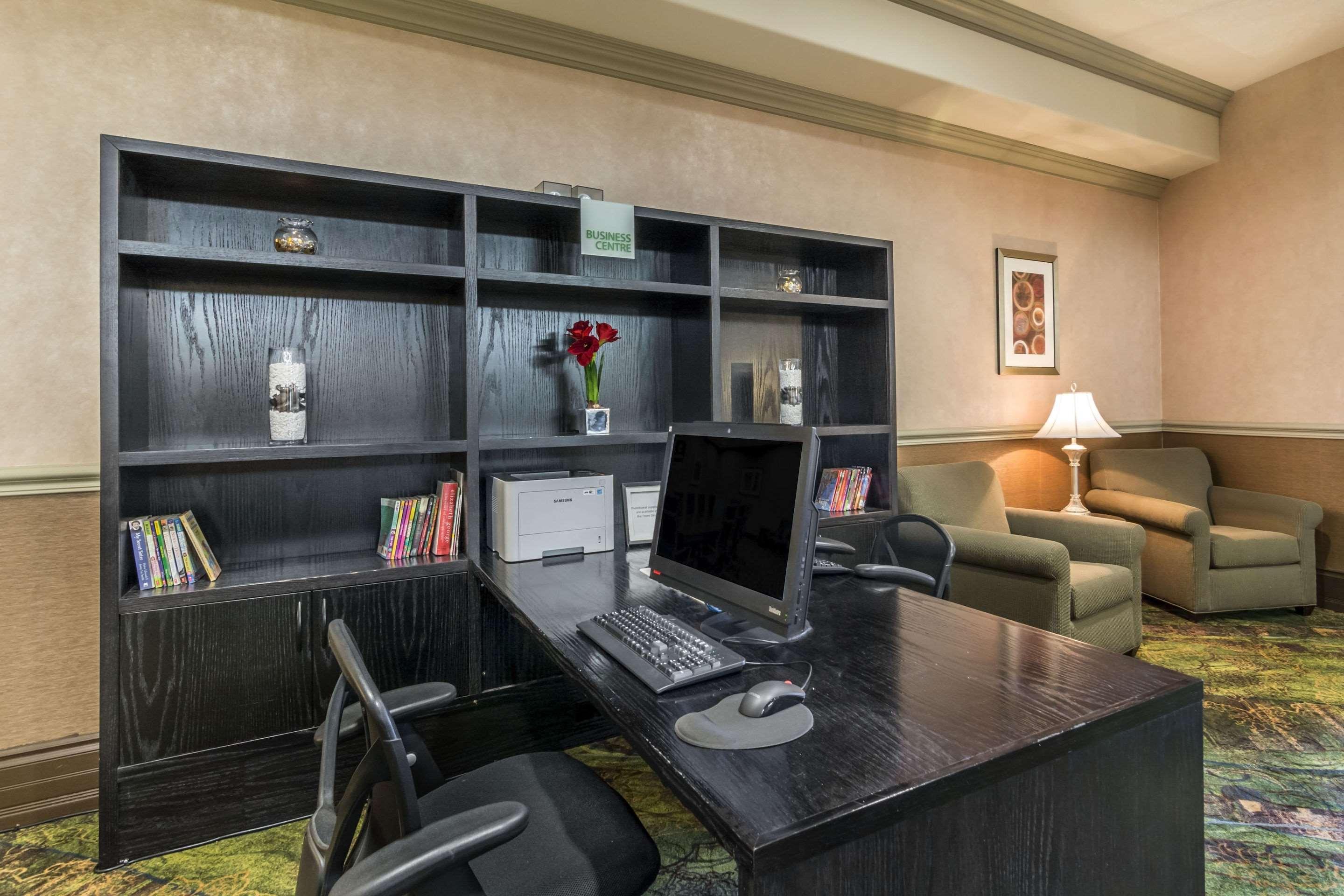 Clarion Hotel & Conference Centre Sherwood Park Dış mekan fotoğraf