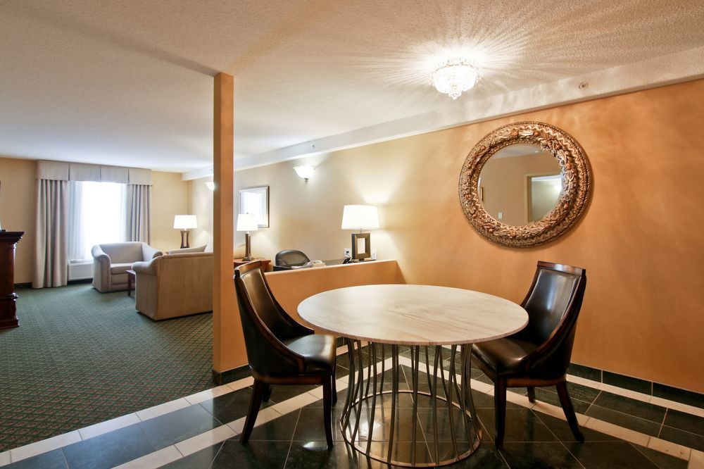 Clarion Hotel & Conference Centre Sherwood Park Dış mekan fotoğraf